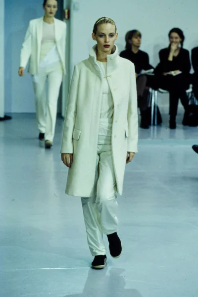 Look 2